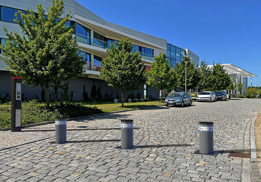 3d vizualizace automatických výsuvných sloupů zdarma