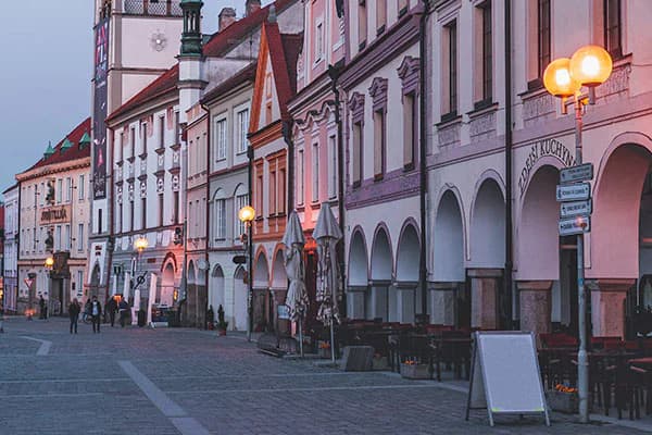 Třeboň chce zklidnit historické centrum pomocí automatických výsuvných sloupů
