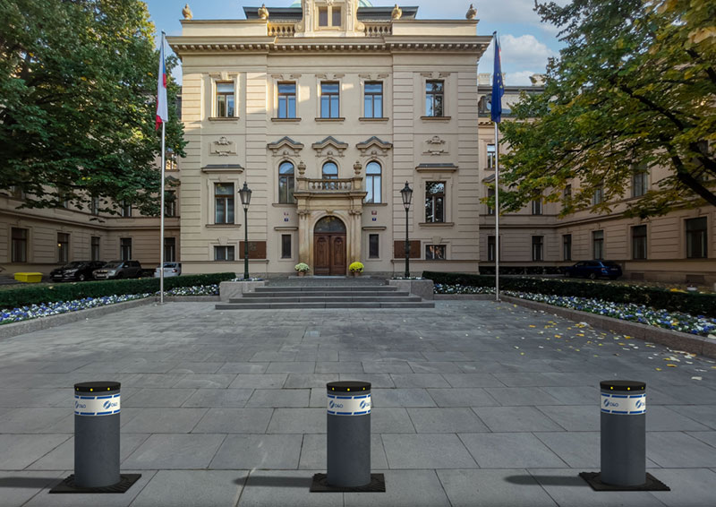 Výhody automatických výsuvných sloupů v městských veřejných prostorách